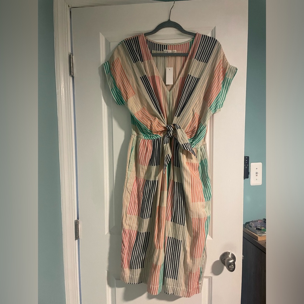 NWT LOFT - Lou & Grey Geo Tie Waist Pocket Midi Dress